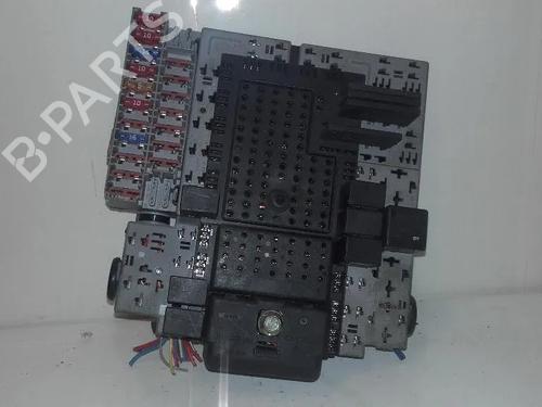 Used Fuse box Fuse box 28931040 28931040