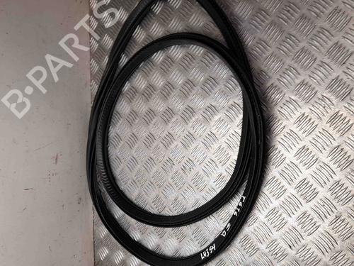 Używane Gumowa uszczelka drzwi VOLVO XC60 II (246) T5 (254 hp) 28908818