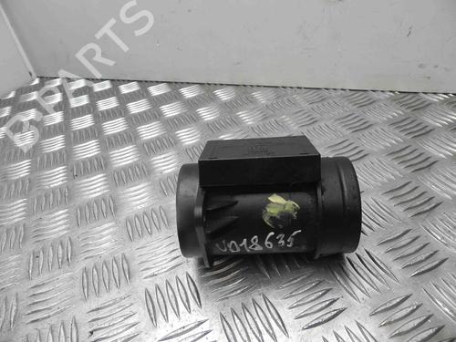 Used Mass air flow sensor OPEL OMEGA B Estate (V94) 2.5 TD (F35, M35, P35) (131 hp) 28944995
