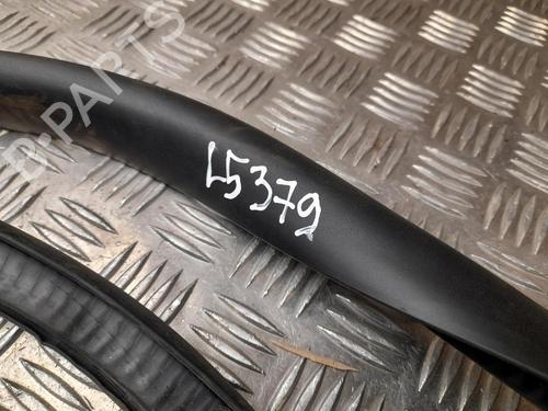 Gummiliste TESLA MODEL Y (5YJY) Long Range All-wheel Drive | BP37549227C142 - Image 3
