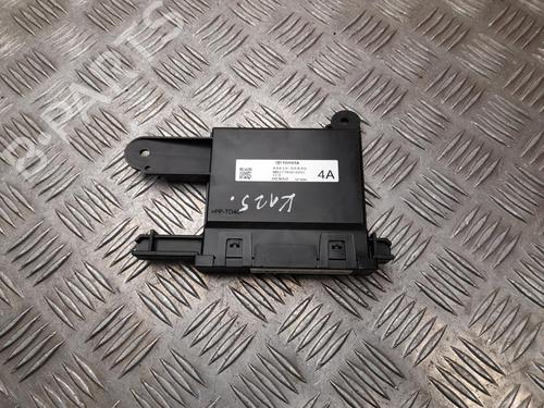 Elektronisk modul Elektronisk modul TOYOTA YARIS (_P21_, _PA1_, _PH1_) 1.5 Hybrid (MXPH10, MXPH11) (116 hp) 37611993 37611993