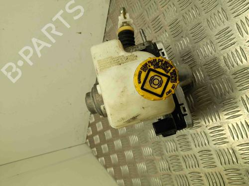 Used Brake master cylinder ALFA ROMEO GIULIA (952_) 2.0 Q4 (952ACA45, 952ACA25) (280 hp) 28930251