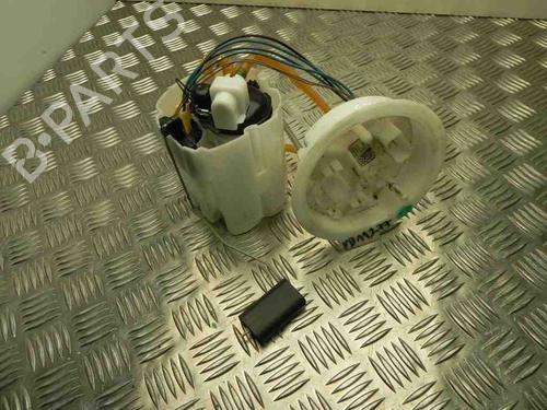 Used Fuel pump BMW X1 (F48) xDrive 20 i (192 hp) 28909643