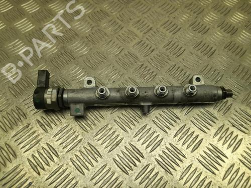 Used Injection rail Injection rail 37557363 37557363