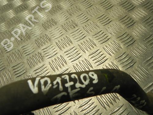 Pipe TESLA MODEL S (5YJS) 70D AWD | BP28924853M125