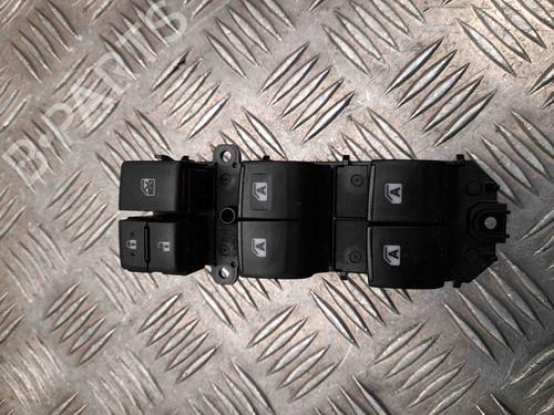 Used Left front window switch TOYOTA PRIUS (_W5_) 1.8 Hybrid (ZVW50, ZVW50_, ZVW51_, ZVW50R, ZVW51) (122 hp) 28934831
