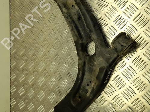 Used Left front suspension arm TOYOTA YARIS (_P13_) 1.5 (NSP131_) (112 hp) 28917412