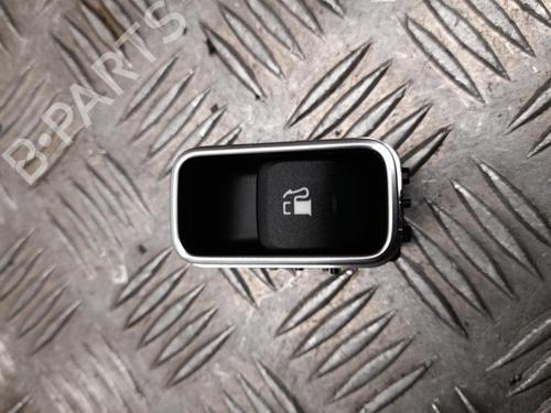 Used Switch MERCEDES-BENZ CLA (C118) CLA 250 e (118.386) (218 hp) 28920260