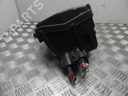 Fuse box RENAULT CAPTUR I (J5_, H5_) 0.9 TCe 90 | BP37544010E1 - Image 2