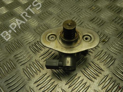 Used Fuel pump BMW 3 (F30, F80) 328 i (245 hp) 28937927