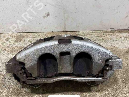 Venstre bremsekaliber foran CHRYSLER PACIFICA (RU) 3.6 Hybrid (264 hp) 28910896