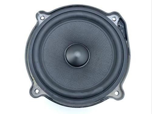 speaker-maserati-levante-suv-m161-2016-40274516 main image