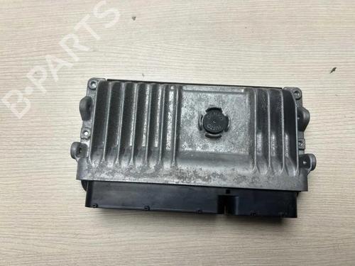 Calculateur moteur (ecu) TOYOTA C-HR (_X1_) 1.8 Hybrid (ZYX10_, ZYX11_, ZYX10R, ZYX11R) (122 hp) 32370115