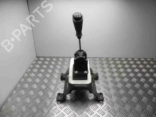 Used Gear lever FIAT 500L (351_, 352_) 1.3 D Multijet (199LXY1A, 199LXY11) (84 hp) 28915831