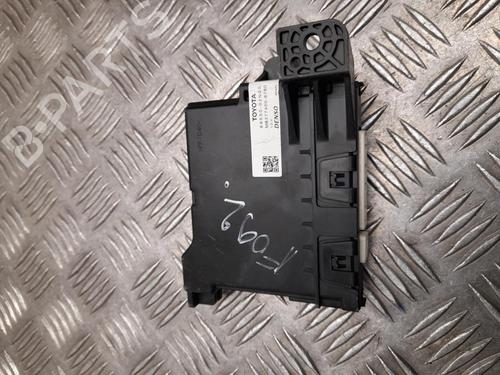 electronic-module-toyota-auris-estate-_e18_-2013-2014-2015-2016-2017-2018-37552637 main image