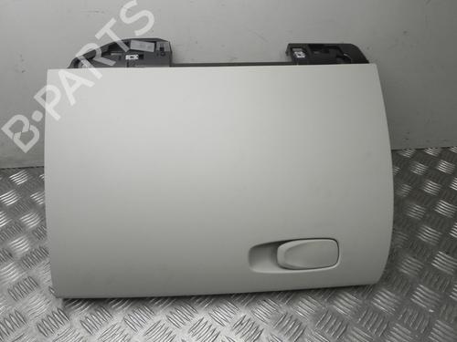 Used Glove box VOLVO XC60 II (246) T5 (254 hp) 28929984