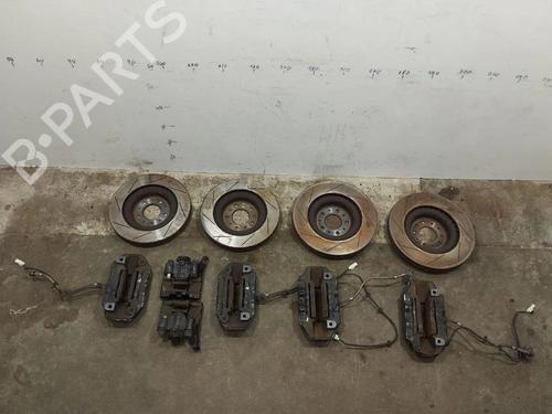 Used Right front brake caliper ASTON MARTIN VANTAGE Vantage 4.7 V8 (426 hp) 28924735