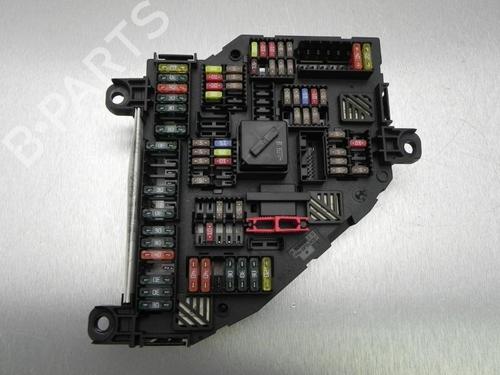 Used Fuse box BMW 5 (F10) 550 i xDrive (408 hp) 28933146