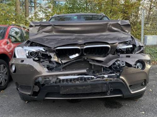 Switch BMW X3 (F25) xDrive 20 d | BP37561876I30 - Image 4