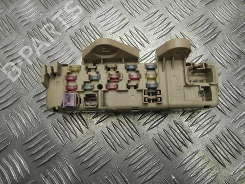 Used Fuse box Fuse box 37580685 37580685