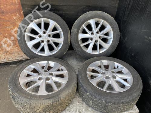Llanta Llanta TOYOTA AURIS Estate (_E18_) 1.4 D-4D (NDE180_) (90 hp) 37574523 37574523