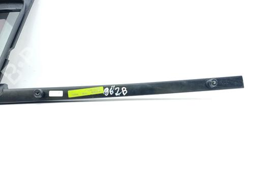 Vidro triangular frente esquerdo BENTLEY BENTAYGA (4V1) 6.0 | BP38997265C111  - Image 6