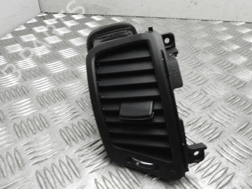 Used Air vent KIA SORENTO II (XM) 2.2 CRDi 4WD (197 hp) 28940362
