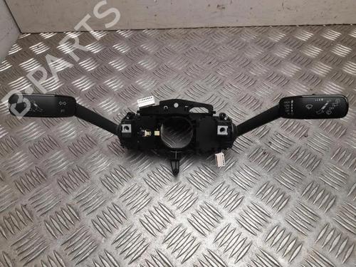 Used Steering column stalk SEAT ATECA (KH7, KHP) 1.5 TSI (150 hp) 28947722