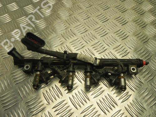 Used Injection rail FIAT 500 C (312_) 1.2 (312CXA1A, 312AXA1A) (69 hp) 28925180