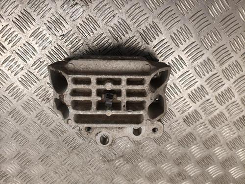 Used Engine mount Engine mount 37574678 37574678