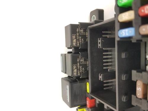 Fuse box JAGUAR F-TYPE Coupe (X152) 5.0 SCV8 R AWD | BP32213938E1