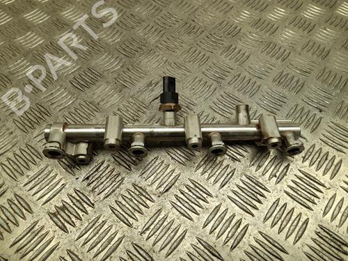 Used Injection rail Injection rail 37563520 37563520