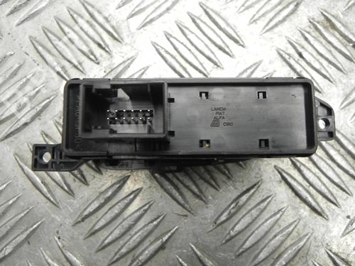 Switch ALFA ROMEO GIULIETTA (940_) 1.6 JTDM (940FYB11, 940FYB1A, 940FYF11, 940FYF1A) | BP28909706I30 