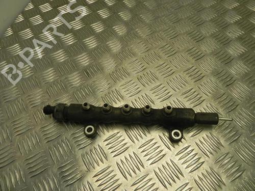 Used Injection rail Injection rail 37577813 37577813