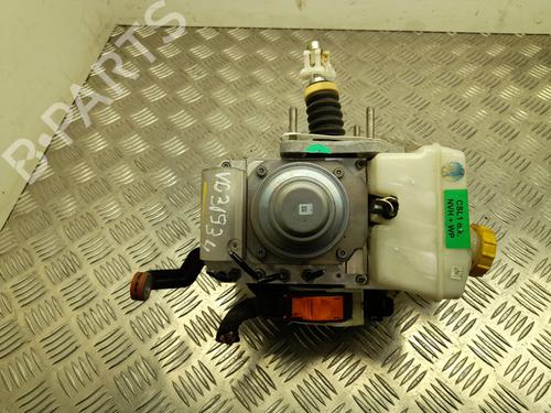 Used ABS pump ABS pump ALFA ROMEO GIULIA (952_) 2.2 D (952AGA250, 952AGM250, 952ASM2, 952ASA2) (136 hp) 28934702 28934702