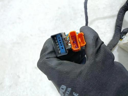 Right front seat MASERATI GRAN TURISMO I 4.7 S | BP33206784C16 - Image 8