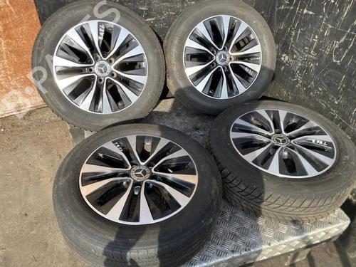 Used Rim Rim MERCEDES-BENZ B-CLASS Sports Tourer (W247) B 180 (247.084) (136 hp) 28920061 28920061