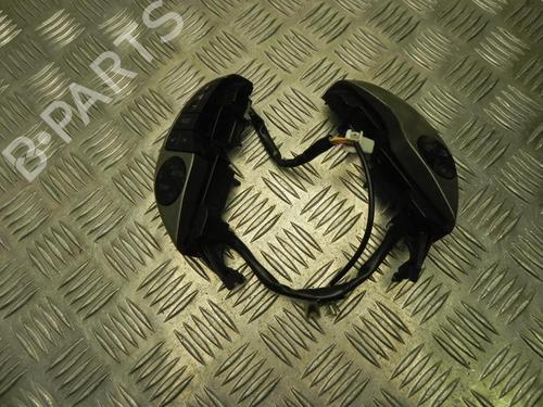 Commandes au volant Commandes au volant 37578581 37578581