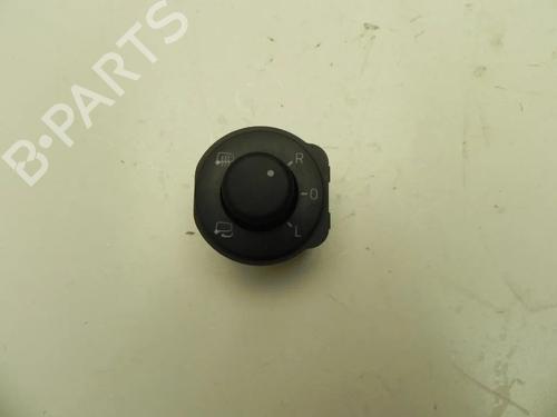 Used Switch Switch SKODA YETI (5L) 1.2 TSI (105 hp) 28930485 28930485