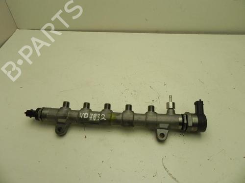 Used Injection rail Injection rail 37559367 37559367