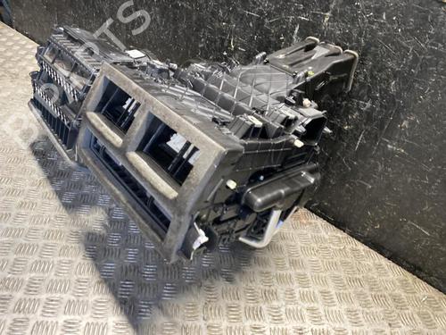 Heater matrix box FORD USA MUSTANG MACH-E (CGW) EV | BP37557742M61 - Image 2