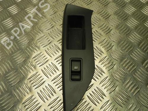 Used Left front window switch SUBARU FORESTER (SJ_) 2.0 D AWD (SJD) (147 hp) 28927944