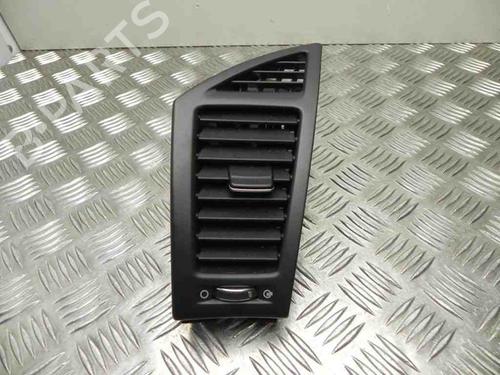 Used Air vent HYUNDAI i40 I CW (VF) 1.7 CRDi (136 hp) 28942674