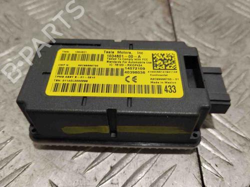 Elektronisk modul TESLA MODEL S (5YJS) P85 | BP28940312M83 