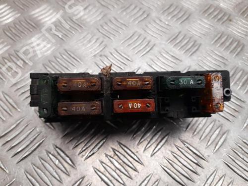 Used Fuse box Fuse box 37562792 37562792
