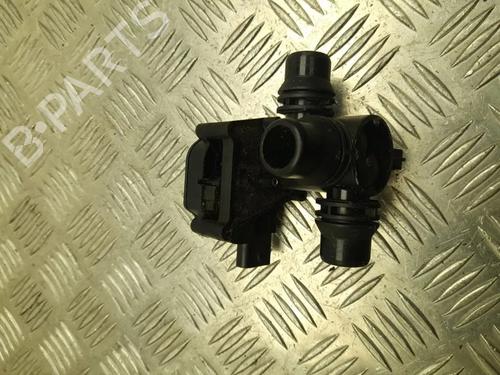 Used Auxiliary water pump Auxiliary water pump MERCEDES-BENZ EQE (V295) EQE 350 4-matic (295.112) (292 hp) 33662022 33662022
