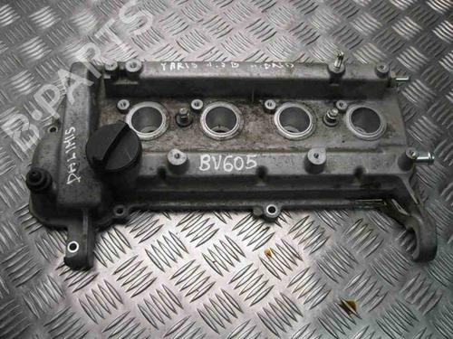 Used Valve cover TOYOTA YARIS (_P13_) 1.5 Hybrid (NHP130_, NHP130) (101 hp) 28928860