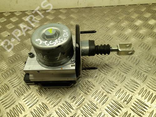 Brake master cylinder TESLA MODEL Y (5YJY) Long Range All-wheel Drive | BP37566486M77 - Image 3