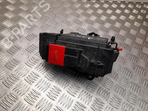 Used Fuse box Fuse box 37565229 37565229