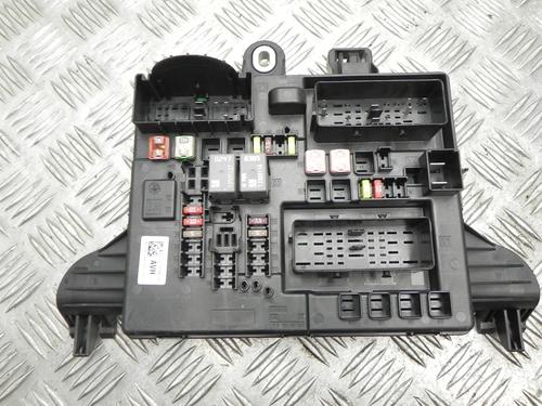 Used Fuse box OPEL INSIGNIA A (G09) 2.0 CDTI (68) (160 hp) 28938192